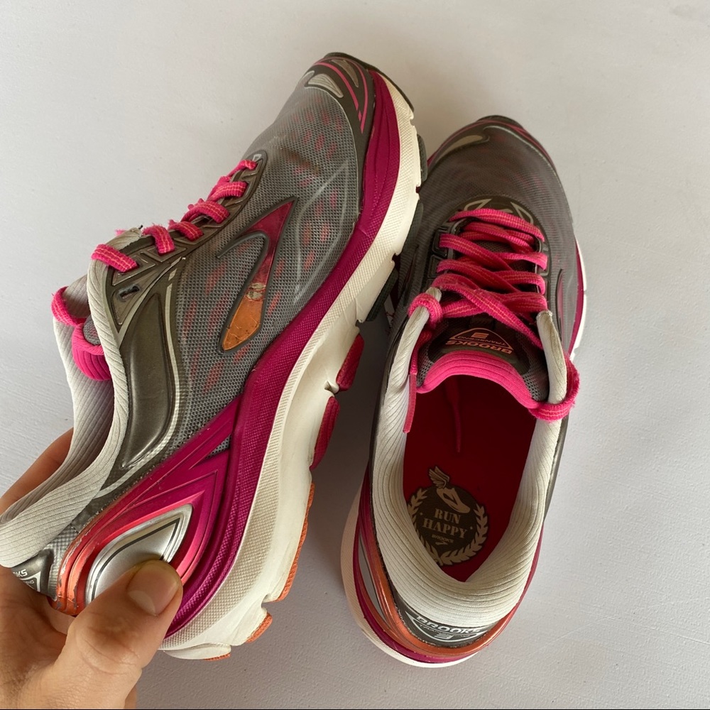 Womens Grey Brooks Transcend 3 Shoes - Picture 11 of 14